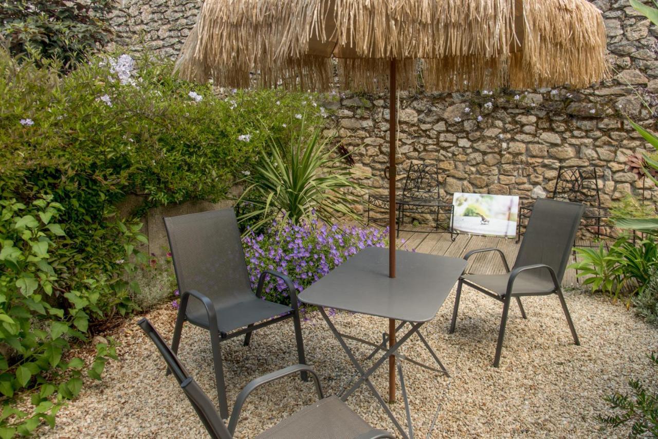 Chambre D'Hote Et Gite Du Jardin Des Corsaires Saint-Malo Exterior foto